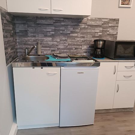 Apartment "Kleine Bleibe" Pirna Bagian luar foto